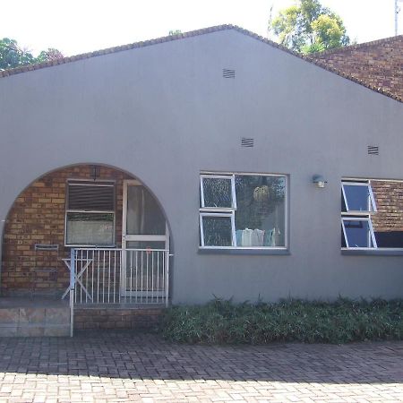 Kruger'S Guest House White River Exterior photo