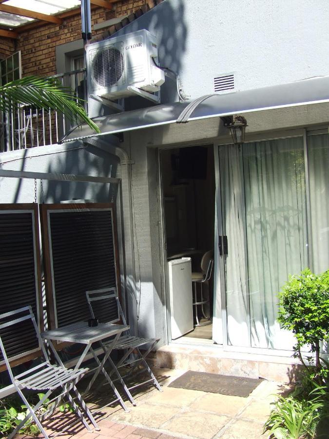 Kruger'S Guest House White River Exterior photo