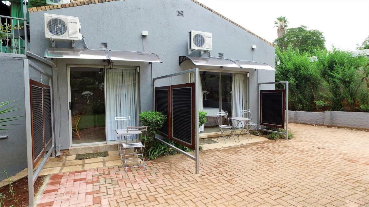Kruger'S Guest House White River Exterior photo